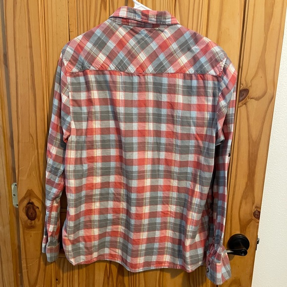 Ladies Snap Button-down Top - Picture 2 of 11